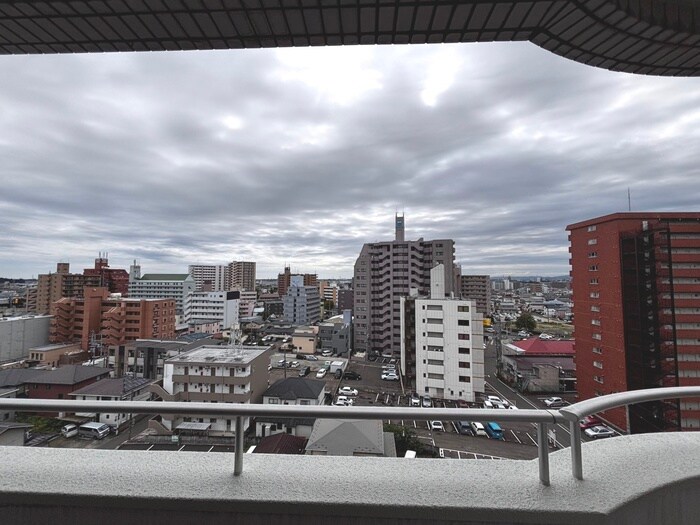 物件内観写真22　(室内からの展望)