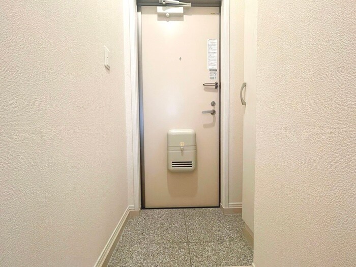 物件内観写真19　(玄関)