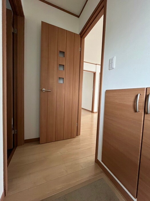 物件内観写真17　(玄関)