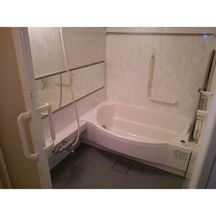 物件内観写真11　(バス／シャワールーム等)