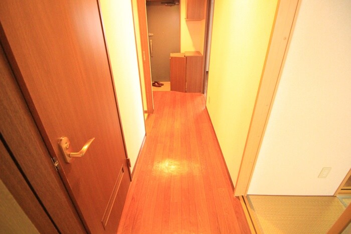 物件内観写真17　(廊下)