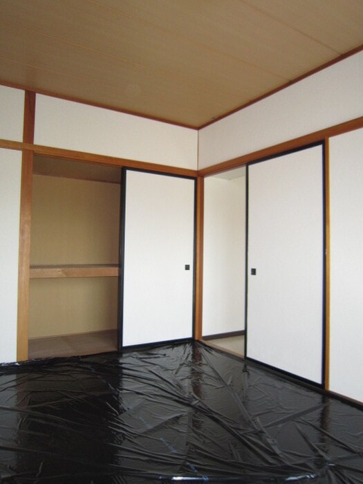 物件内観写真8　(居室)