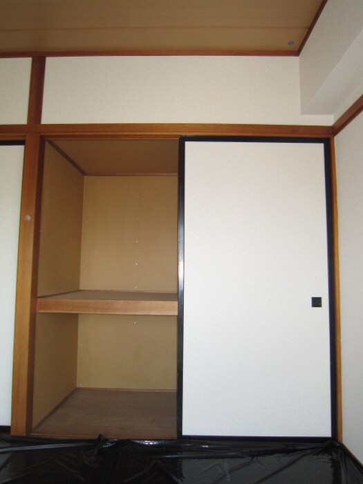 物件内観写真10　(収納)