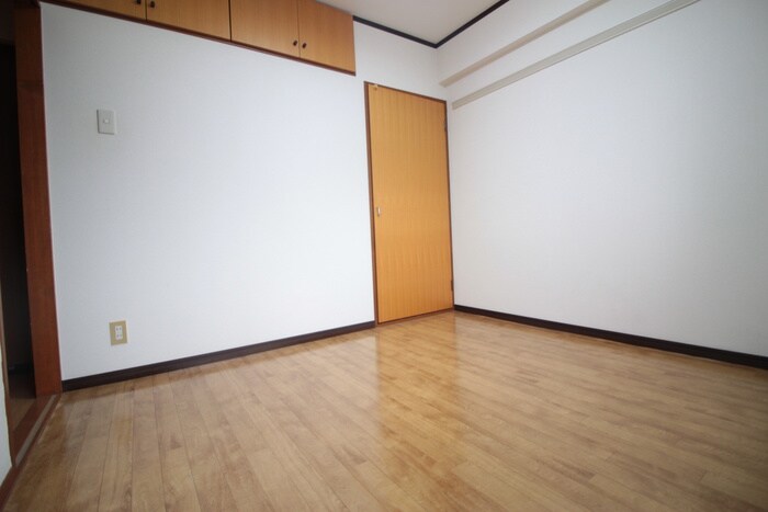 物件内観写真10　(居室)