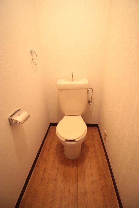 物件内観写真14　(トイレ)