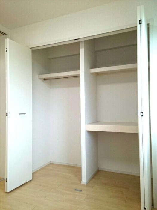 物件内観写真12　(収納)