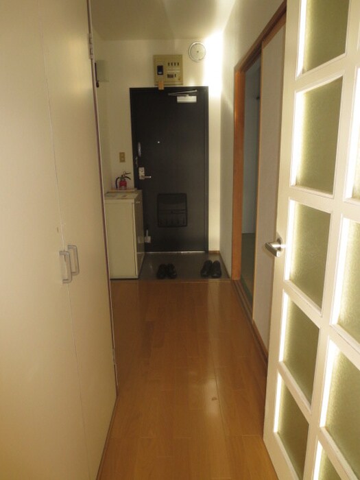 物件内観写真8　(廊下)