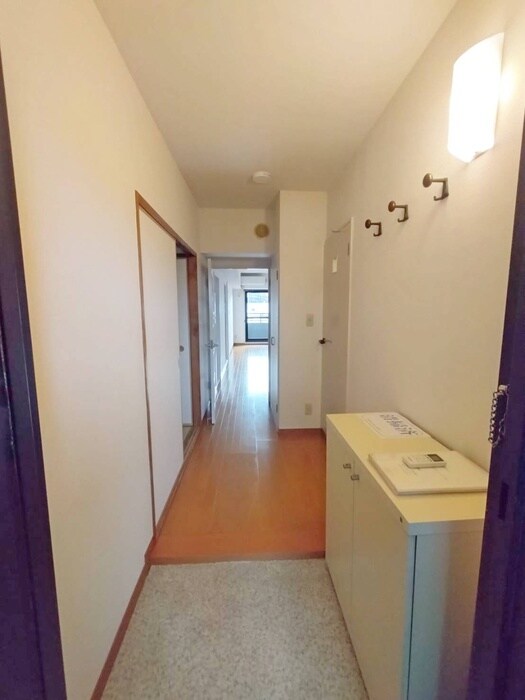 物件内観写真20　(廊下)