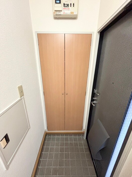 物件内観写真16　(靴箱)