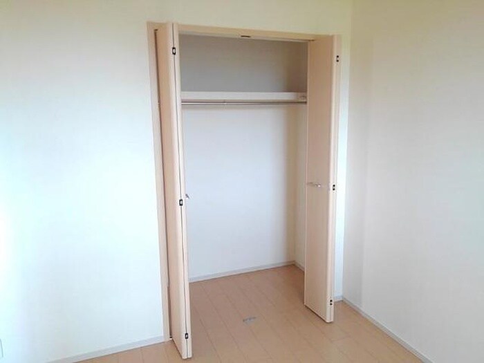 物件内観写真10　(収納)