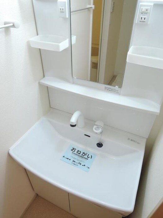 物件内観写真12　(洗面)