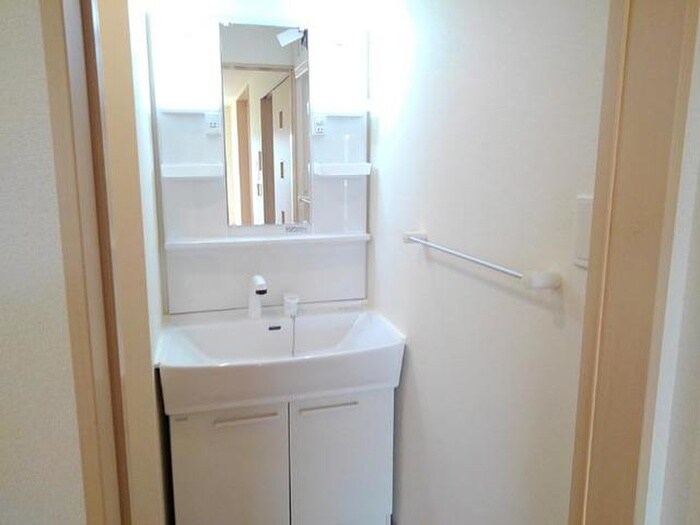 物件内観写真12　(洗面)