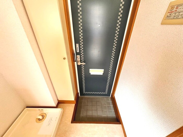 物件内観写真19　(玄関)
