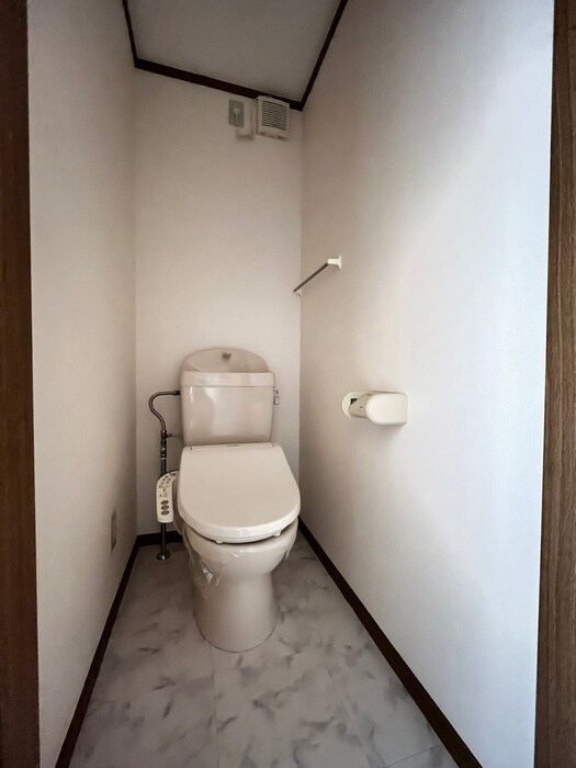 物件内観写真16　(トイレ)