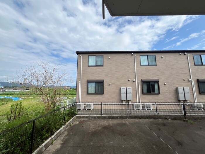 物件内観写真20　(室内からの展望)