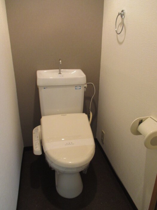 物件内観写真12　(トイレ)