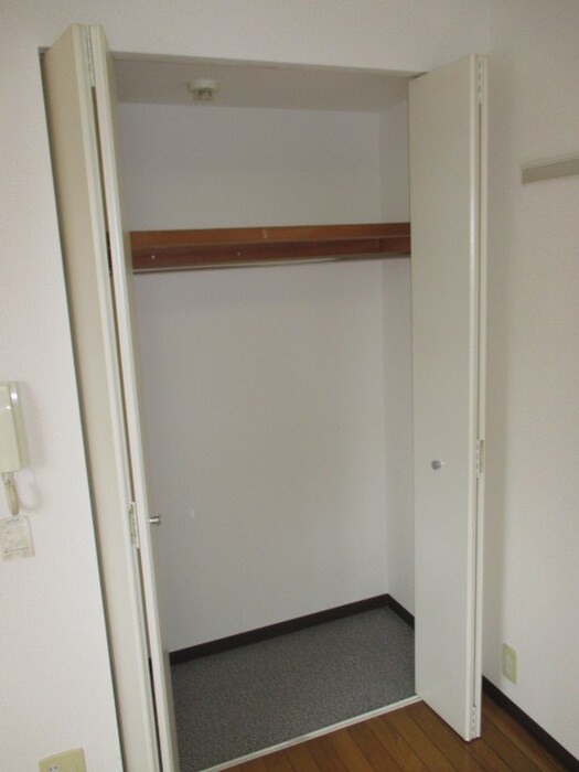 物件内観写真18　(収納)
