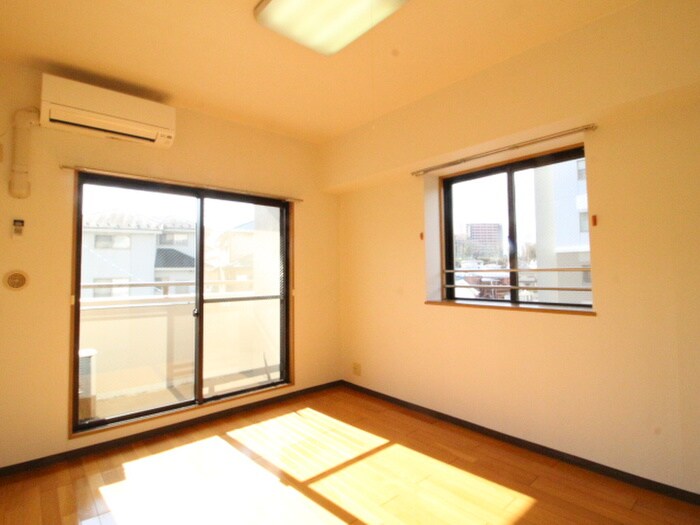 物件内観写真18　(居室)