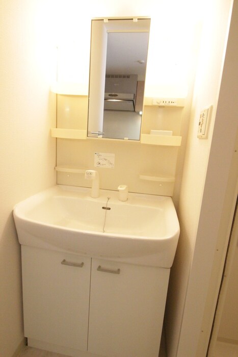 物件内観写真11　(洗面)