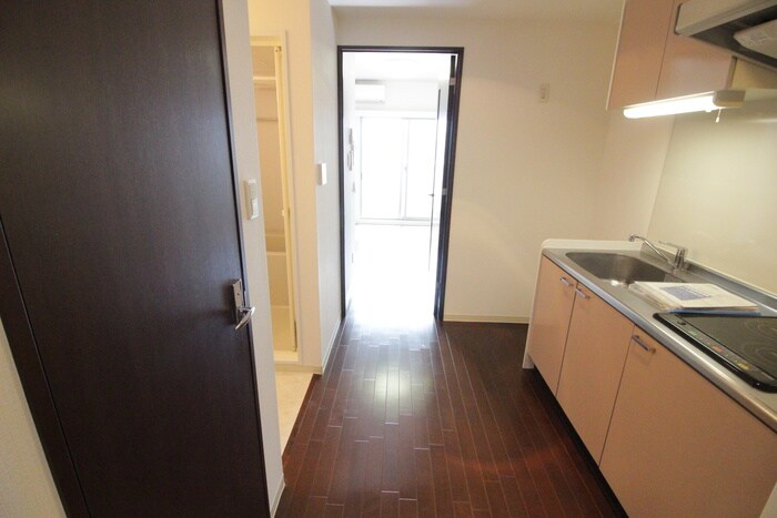 物件内観写真16　(廊下)