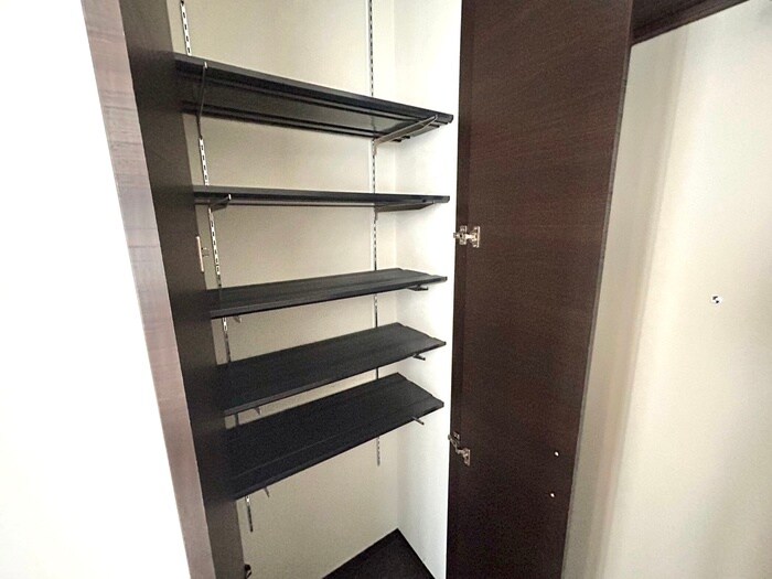 物件内観写真16　(靴箱)