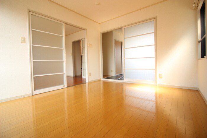 物件内観写真13　(居室)