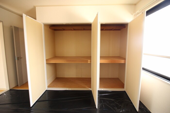 物件内観写真18　(収納)