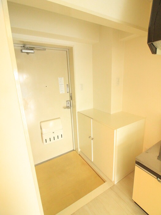 物件内観写真14　(玄関)