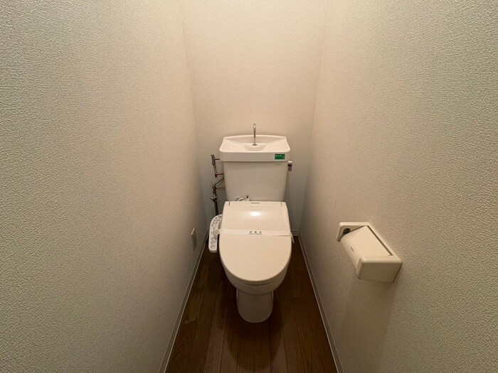 物件内観写真12　(トイレ)