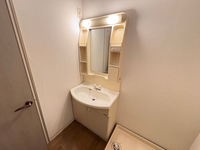 物件内観写真13　(洗面)