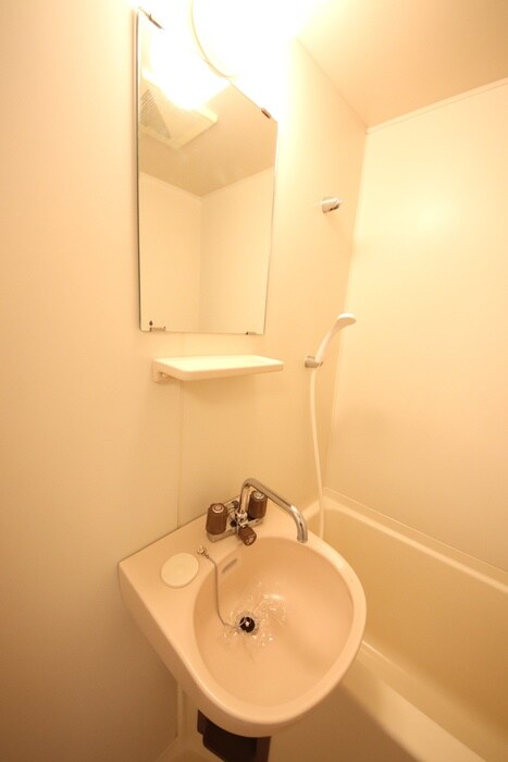 物件内観写真12　(洗面)