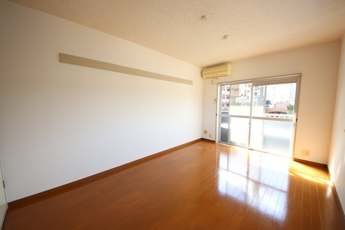 物件内観写真18　(居室)