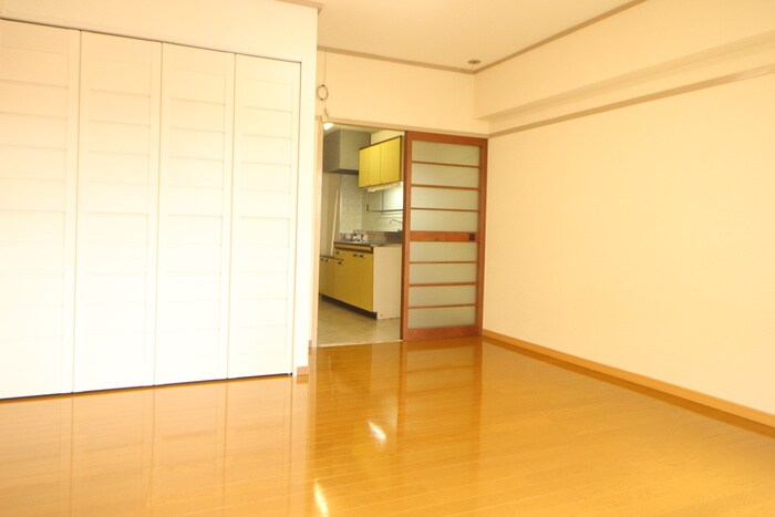 物件内観写真11　(居室)