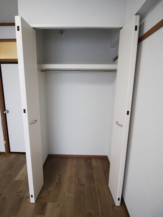 物件内観写真12　(収納)