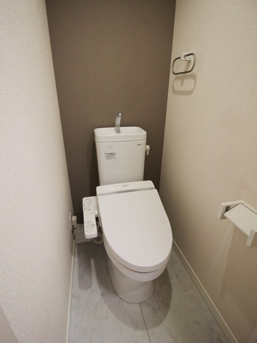 物件内観写真16　(トイレ)