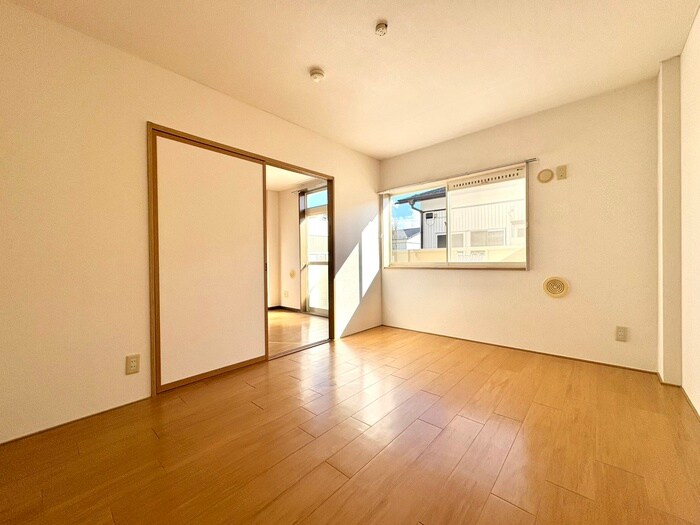 物件内観写真5　(居室)