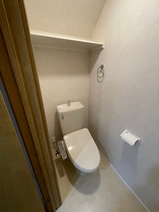 物件内観写真15　(トイレ)