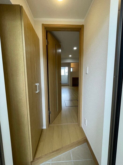 物件内観写真17　(廊下)