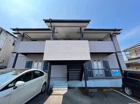 ハイツミカミ外観写真