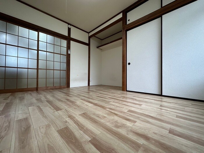 物件内観写真8　(居室)