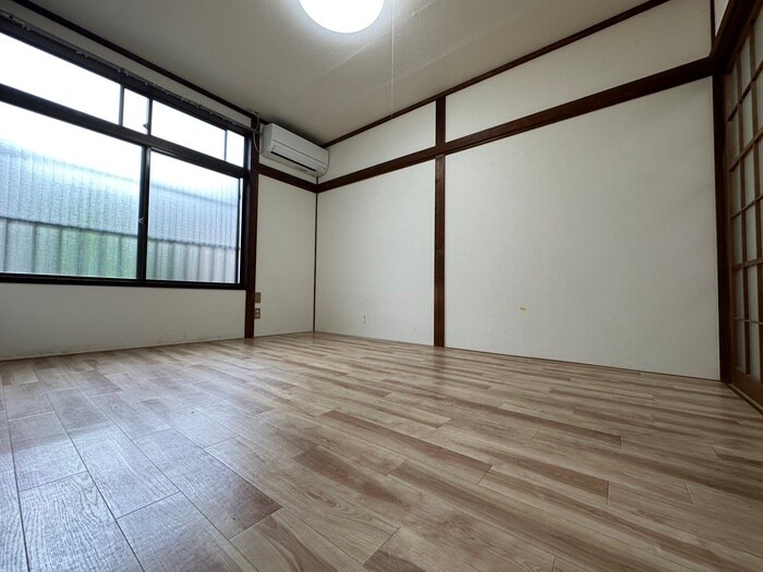 物件内観写真9　(居室)