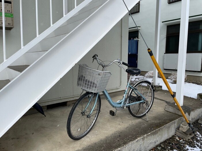 物件外観写真5　(駐輪場)
