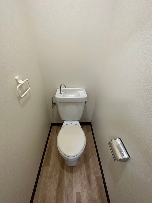 物件内観写真15　(トイレ)