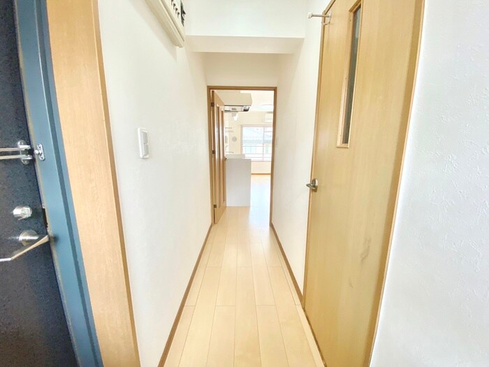 物件内観写真20　(廊下)
