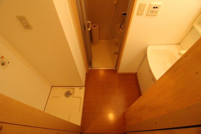 物件内観写真13　(洗濯機置場)