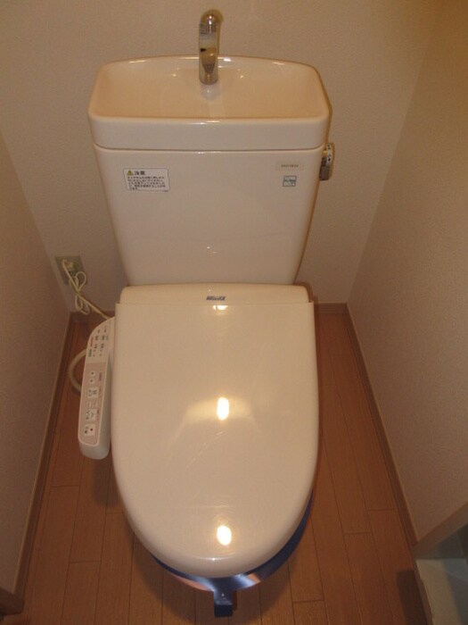 物件内観写真13　(トイレ)