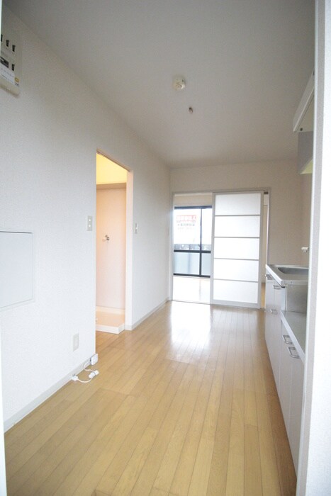 物件内観写真17　(玄関)