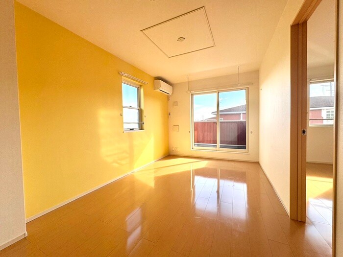 物件内観写真8　(居室)