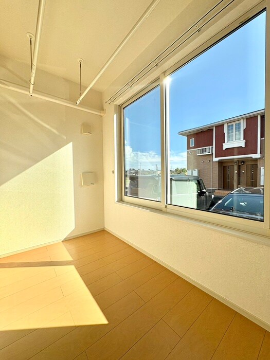 物件内観写真9　(居室)