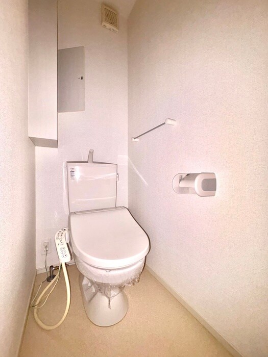 物件内観写真16　(トイレ)